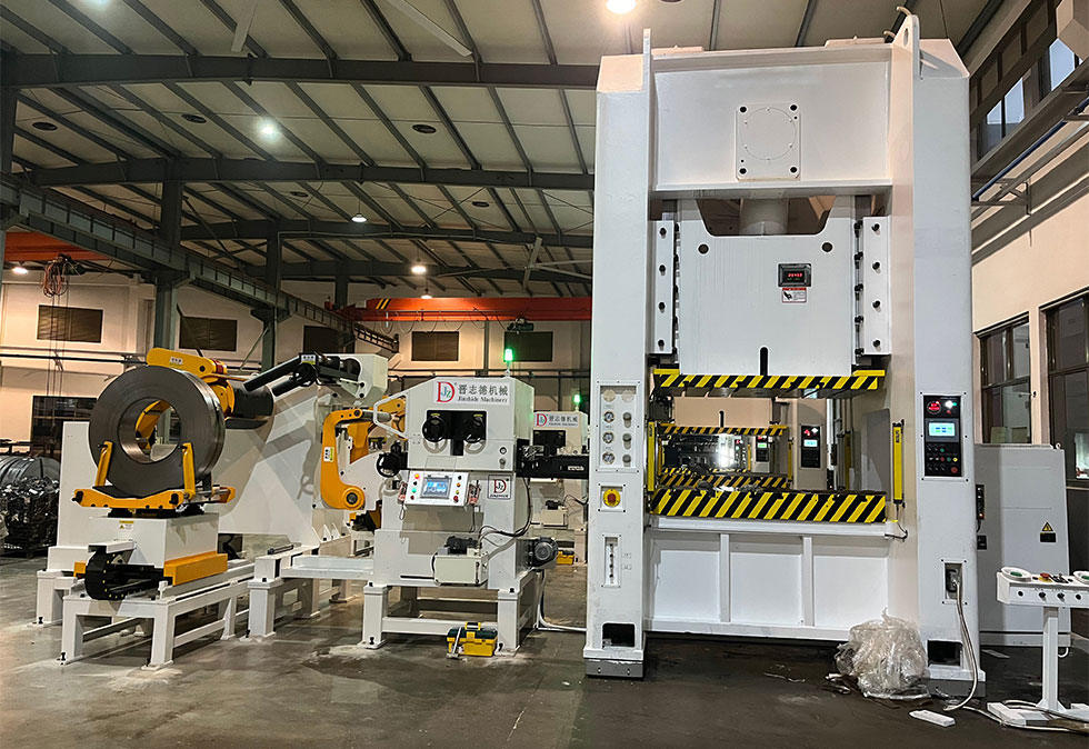 常州沖床工廠裝配